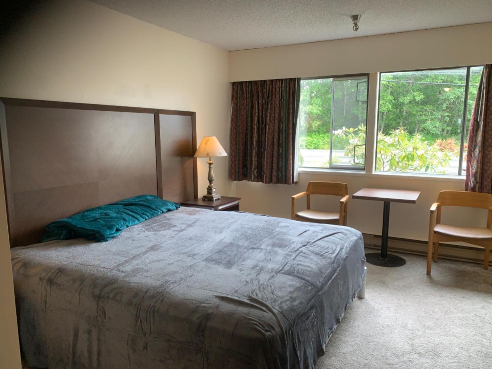 Providence Place Inn Port Hardy Exterior foto