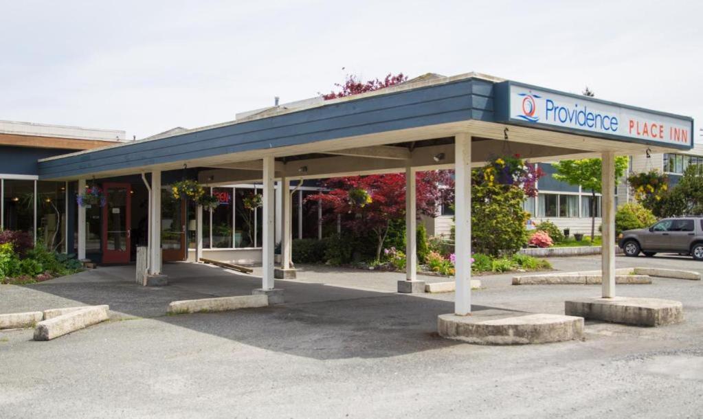 Providence Place Inn Port Hardy Exterior foto